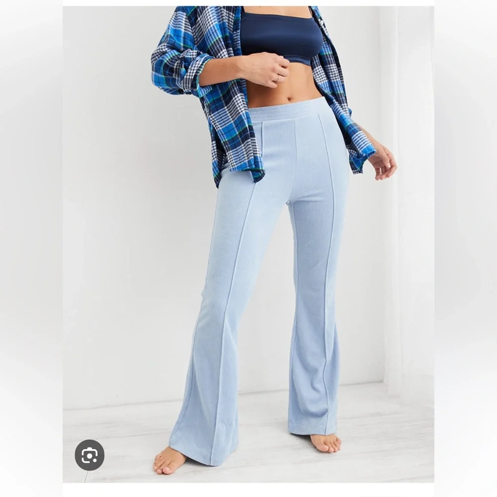 Aerie groove on ribbed velour flare leg lounge pants EUC size small - Picture 3 of 4